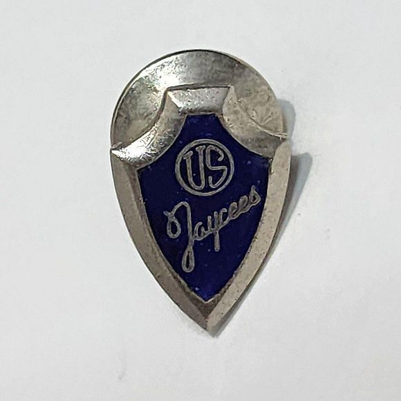 Vintage US Jaycees Lapel Pin Silver Tone Blue Enamel Shield Retro Script Cool - Picture 2 of 5